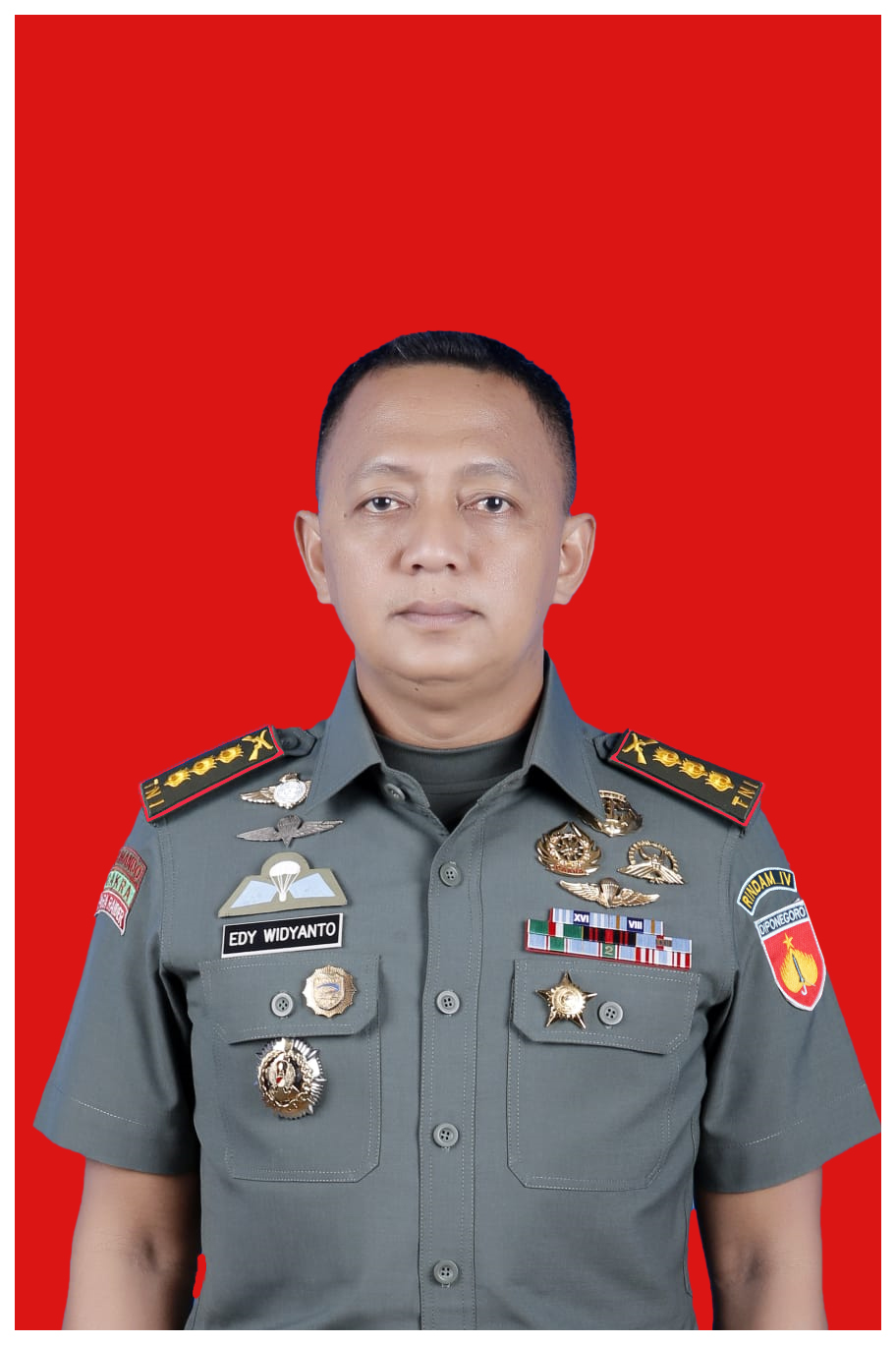 pjb_1727837225_Kol Edy 4x6 Merah.jpg